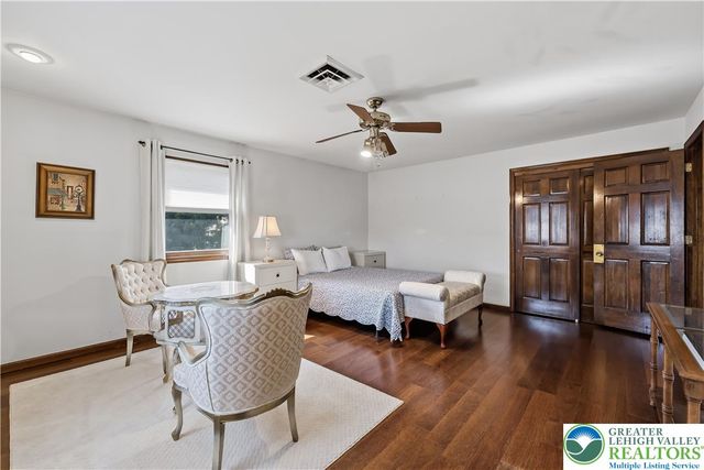 4475 Beechwood Lane, Lower Macungie Twp, PA 18103