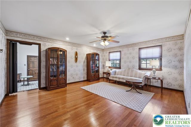 4475 Beechwood Lane, Lower Macungie Twp, PA 18103