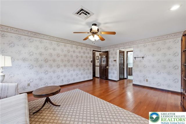 4475 Beechwood Lane, Lower Macungie Twp, PA 18103