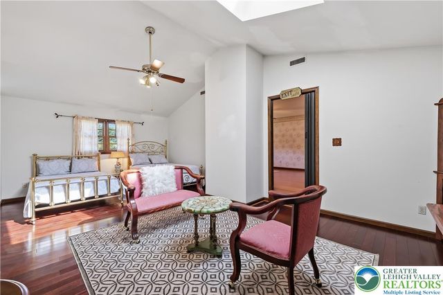 4475 Beechwood Lane, Lower Macungie Twp, PA 18103