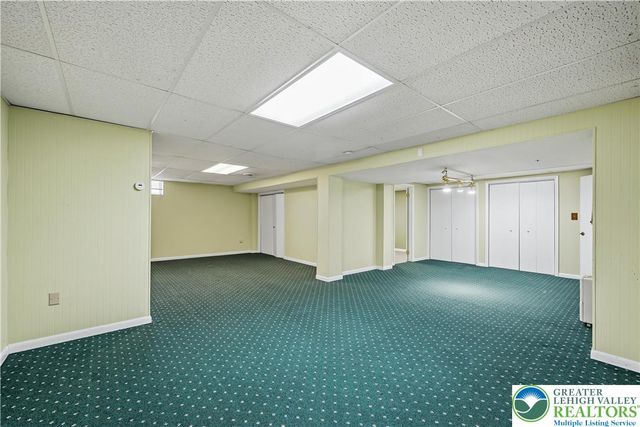 4475 Beechwood Lane, Lower Macungie Twp, PA 18103