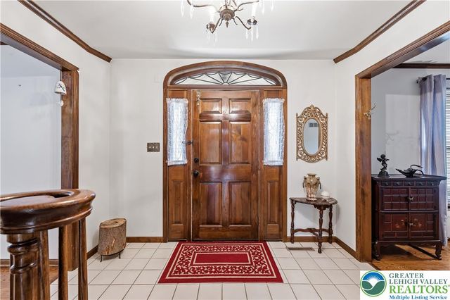 4475 Beechwood Lane, Lower Macungie Twp, PA 18103