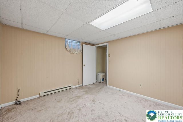 4475 Beechwood Lane, Lower Macungie Twp, PA 18103