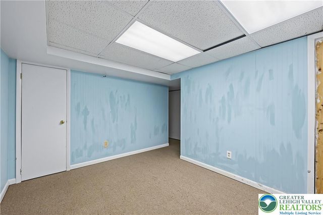 4475 Beechwood Lane, Lower Macungie Twp, PA 18103