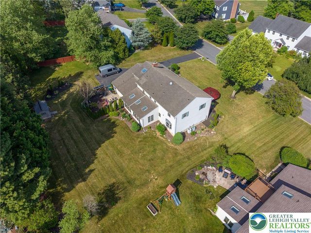 4475 Beechwood Lane, Lower Macungie Twp, PA 18103
