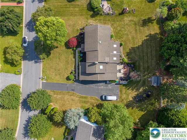 4475 Beechwood Lane, Lower Macungie Twp, PA 18103