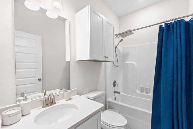 44 Secluded Circle, Freeport, FL 32439