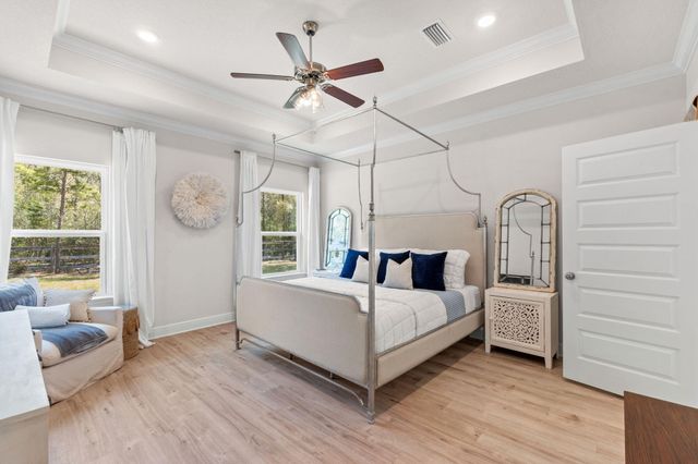 44 Secluded Circle, Freeport, FL 32439