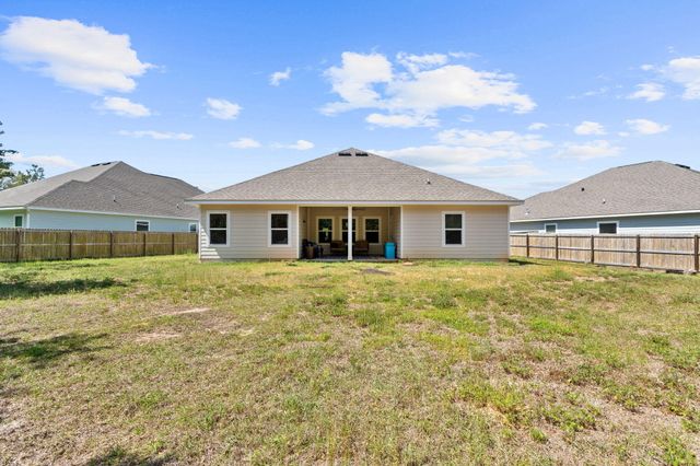 44 Secluded Circle, Freeport, FL 32439