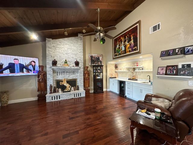 2502 Canyon Creek Dr, Stockton, CA 95207