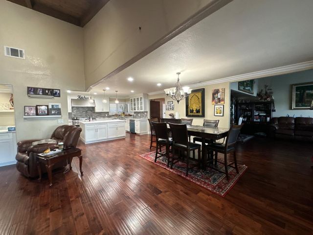 2502 Canyon Creek Dr, Stockton, CA 95207