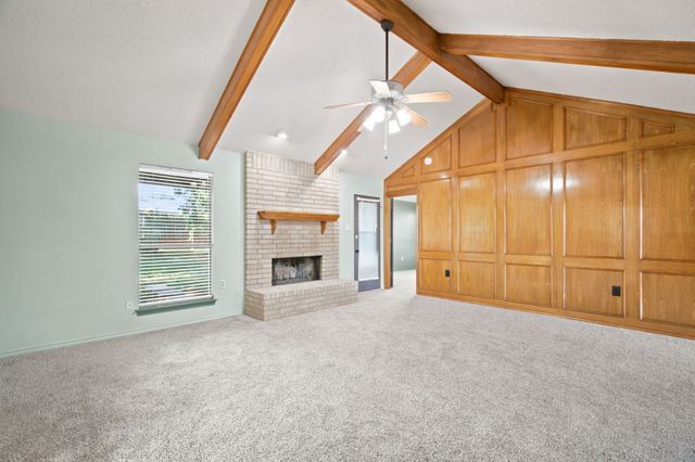 927 Freestone Drive, Arlington, TX 76017