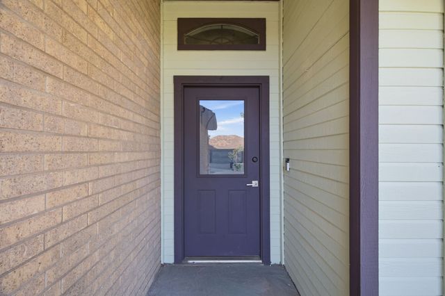 927 Freestone Drive, Arlington, TX 76017
