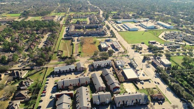 3340 W Little York Road, Houston, TX 77091
