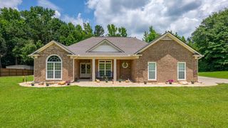 28 W Teddy Bear Lane, Waverly Hall, GA 31831