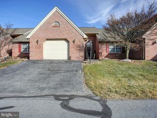 2355 MAJESTIC COURT, Chambersburg, PA 17202
