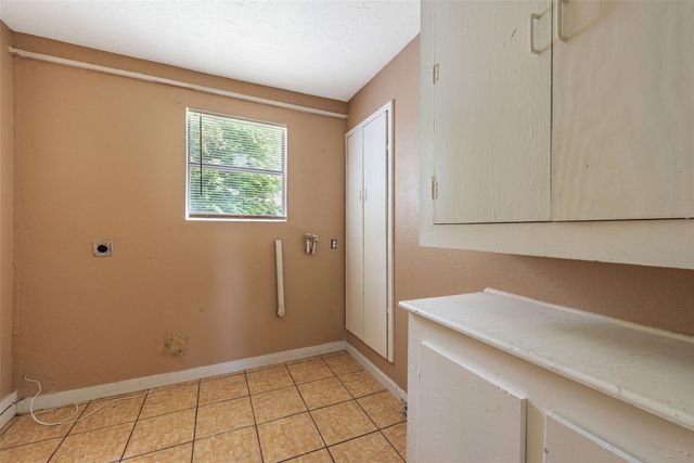 202 Norview Drive, Houston, TX 77022