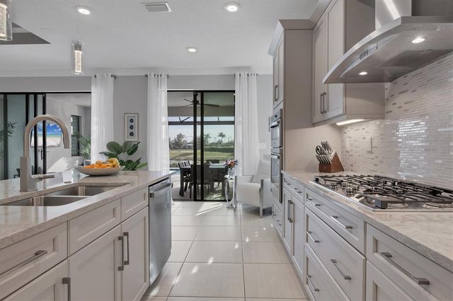 4947 SURFSIDE CIRCLE, Bradenton, FL 34211