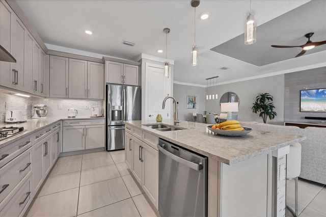 4947 SURFSIDE CIRCLE, Bradenton, FL 34211