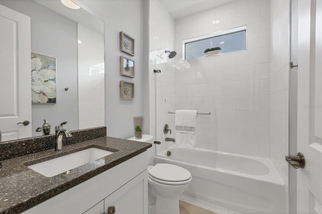 4947 SURFSIDE CIRCLE, Bradenton, FL 34211