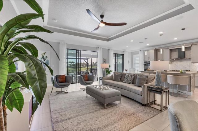 4947 SURFSIDE CIRCLE, Bradenton, FL 34211