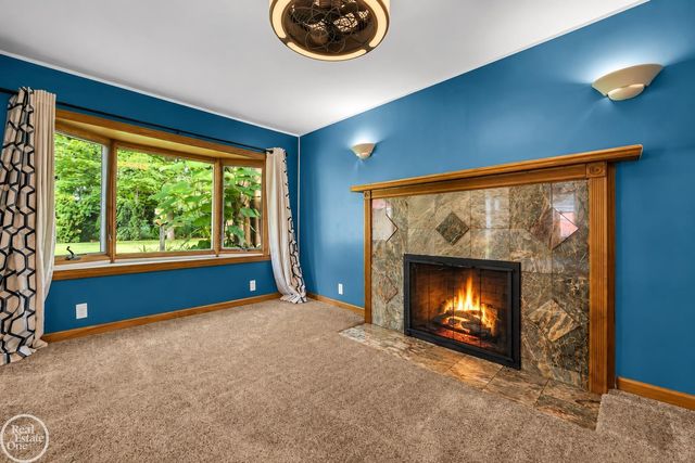 52161 Brentwood Drive, Shelby Twp, MI 48316