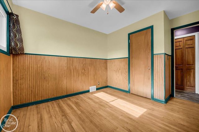 52161 Brentwood Drive, Shelby Twp, MI 48316