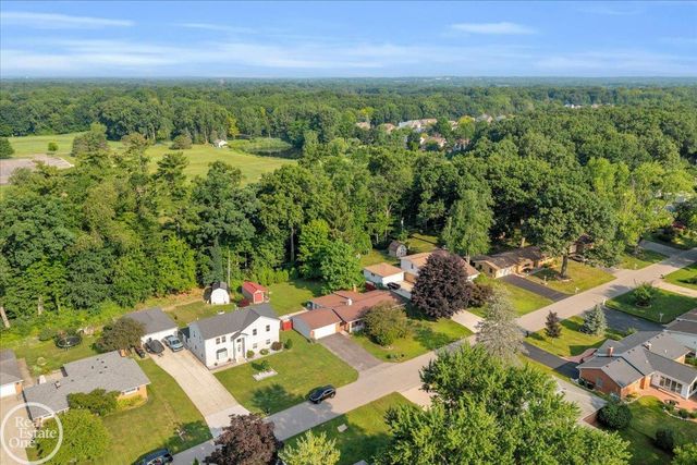 52161 Brentwood Drive, Shelby Twp, MI 48316