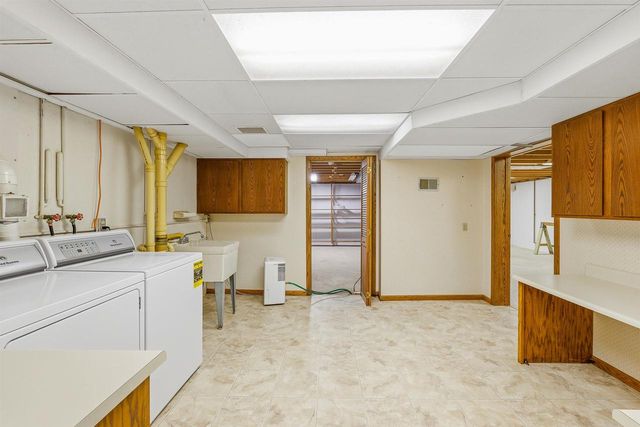 542 WAKEFIELD AVENUE, Fond Du Lac, WI 54935