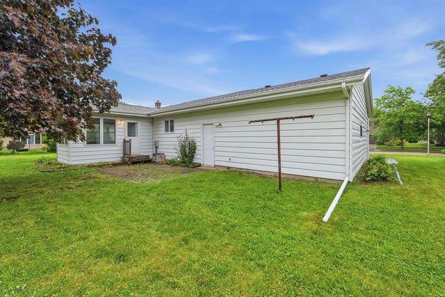 542 WAKEFIELD AVENUE, Fond Du Lac, WI 54935