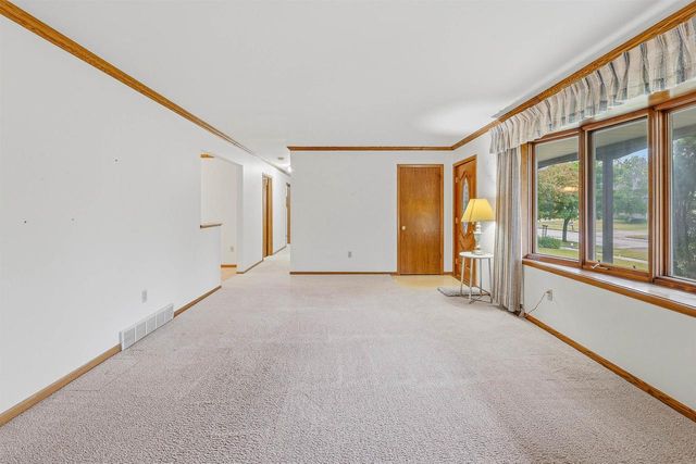 542 WAKEFIELD AVENUE, Fond Du Lac, WI 54935