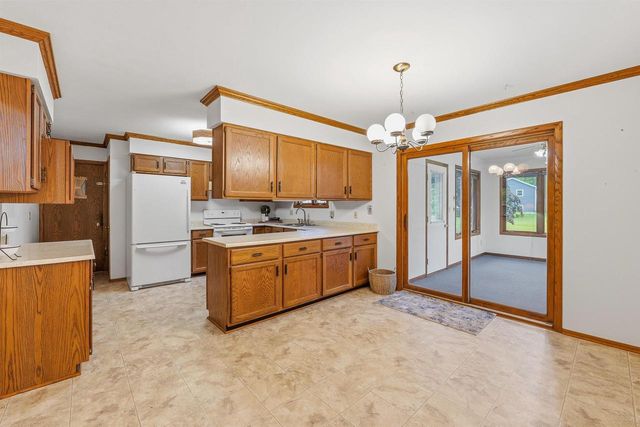 542 WAKEFIELD AVENUE, Fond Du Lac, WI 54935
