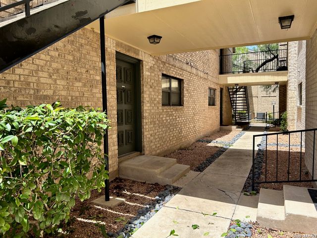 11843 Braesview Apt 315, San Antonio, TX 78213