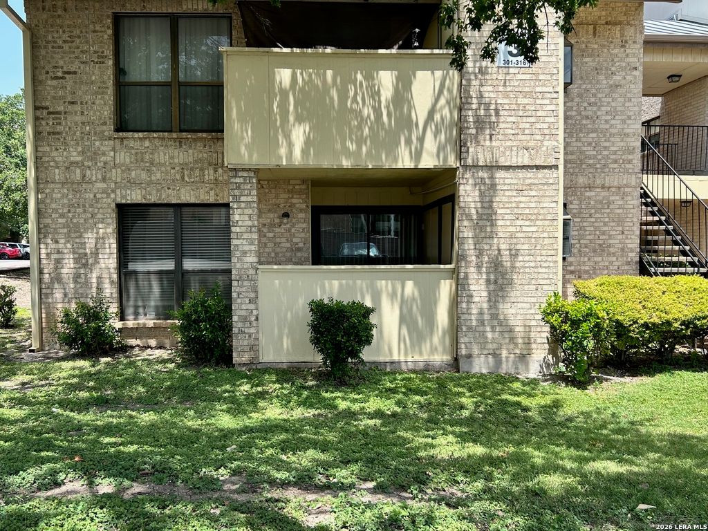 11843 Braesview Apt 315, San Antonio, TX 78213