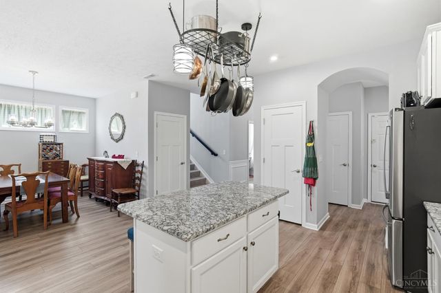 8260 Button Bush Place, West Chester, OH 45069