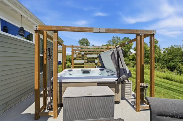 8260 Button Bush Place, West Chester, OH 45069