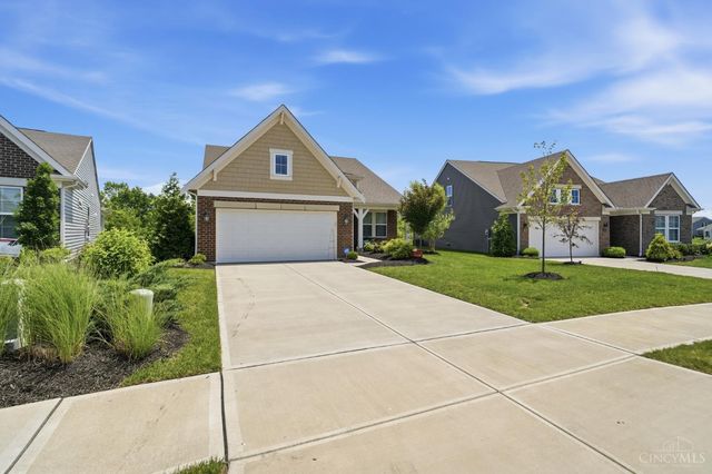 8260 Button Bush Place, West Chester, OH 45069