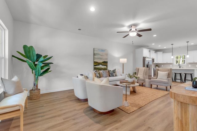 121 Mary Ann Drive, Summerville, SC 29483