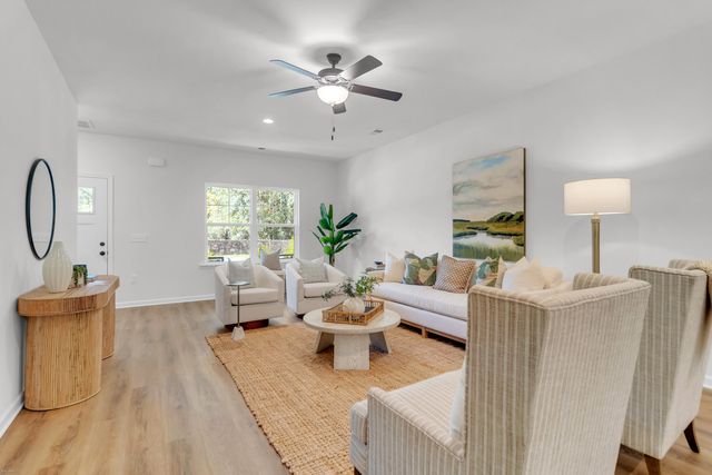 121 Mary Ann Drive, Summerville, SC 29483