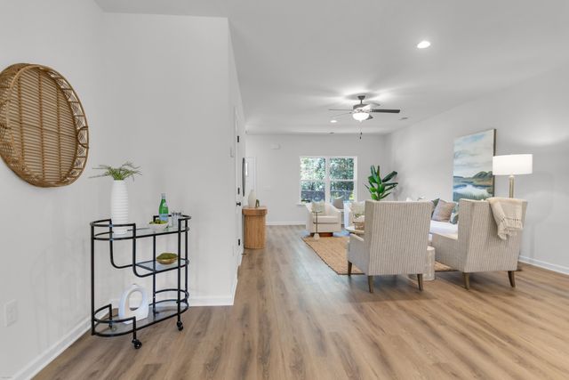 121 Mary Ann Drive, Summerville, SC 29483