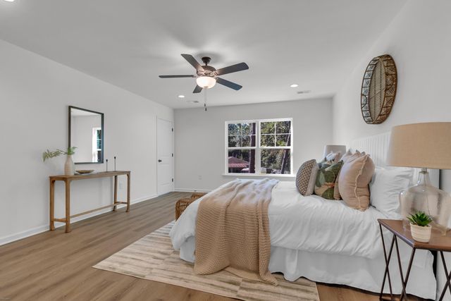 121 Mary Ann Drive, Summerville, SC 29483