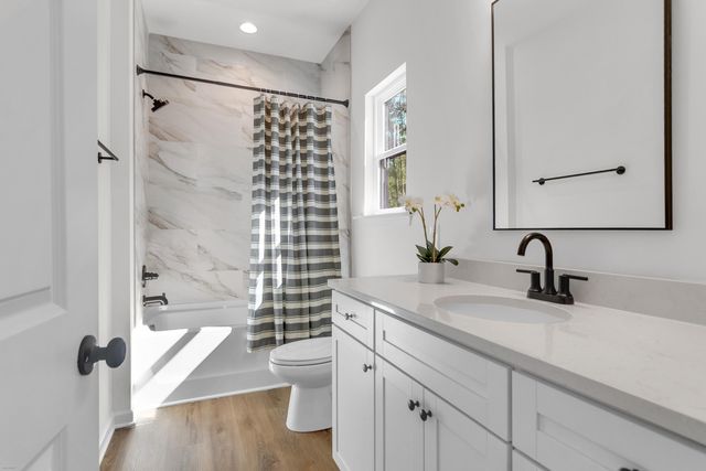 121 Mary Ann Drive, Summerville, SC 29483