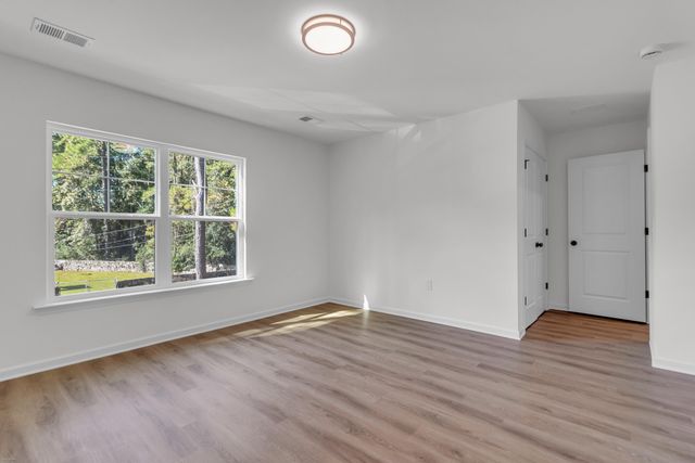 121 Mary Ann Drive, Summerville, SC 29483