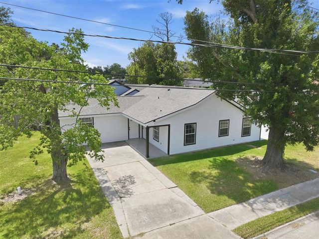 1012 Azalea St Street, Lake Charles, LA 70607