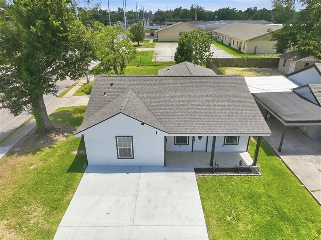 1012 Azalea St Street, Lake Charles, LA 70607