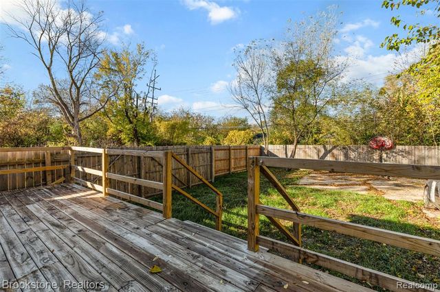 6225 Stahelin Avenue, Detroit, MI 48228