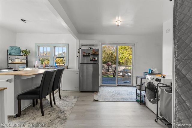 6225 Stahelin Avenue, Detroit, MI 48228