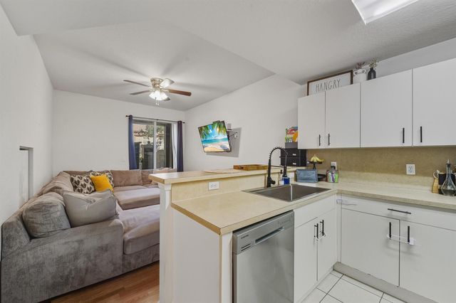 2914 Hope Valley Street 2102, West Palm Beach, FL 33411