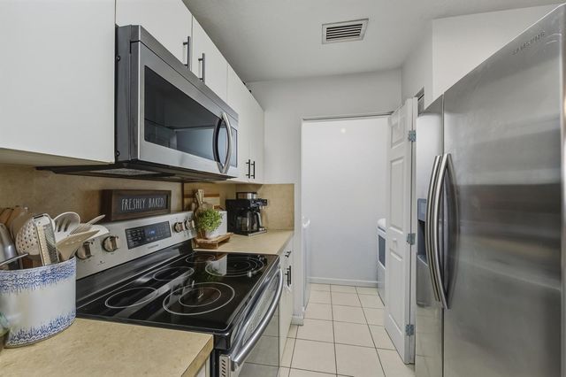 2914 Hope Valley Street 2102, West Palm Beach, FL 33411