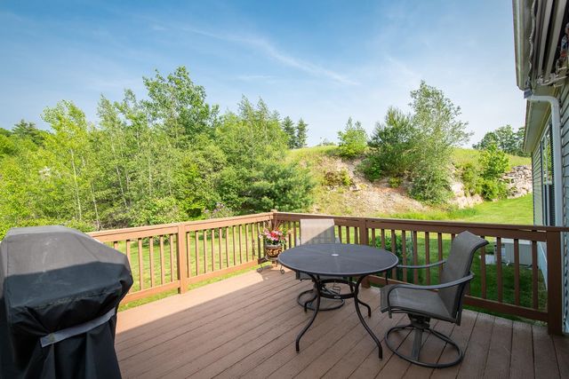 124 Freedom Hill Road, Hampstead, NH 03841